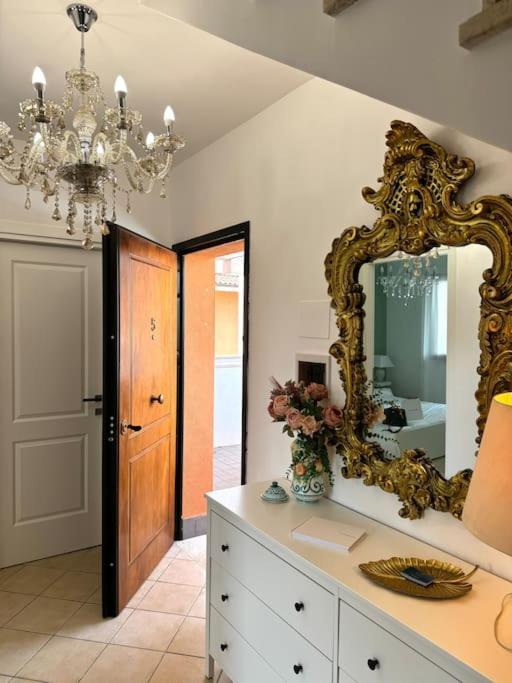 Casa Vacanza Elislor Apartments فيوميتشينو المظهر الخارجي الصورة